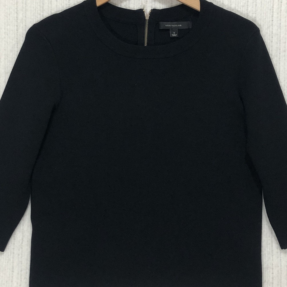 Ann Taylor Black Knit Top 3/4 Sleeve Exposed Back Zipper Crew Neck Size S